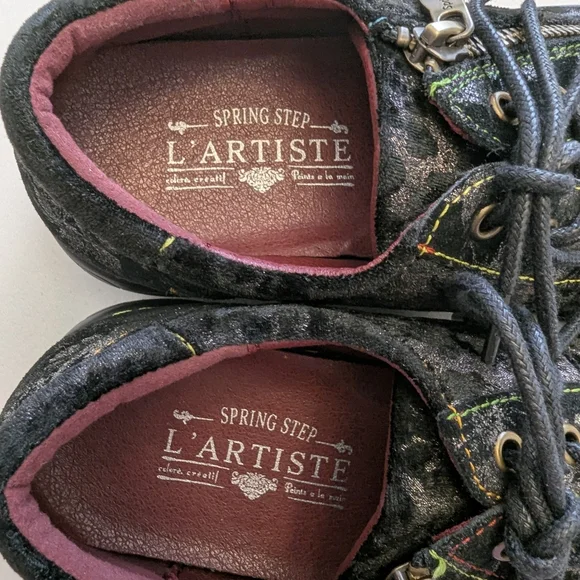 L' Artiste Danli Cheetah Women's Zipper Sneakers - Picture 6 of 7